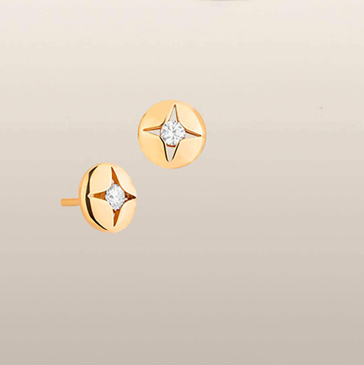 گوشواره گوشواره میخی طلا طرح نور کد ER094